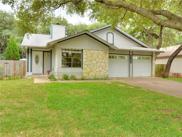 7111 Dallas Dr