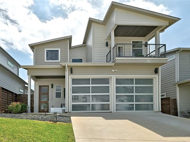7113 Boyle Dr