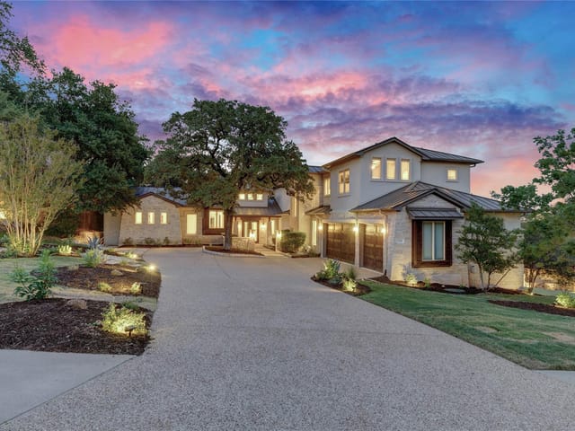 7116 Greenshores Dr