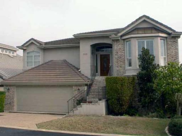 7117 Las Ventanas Dr