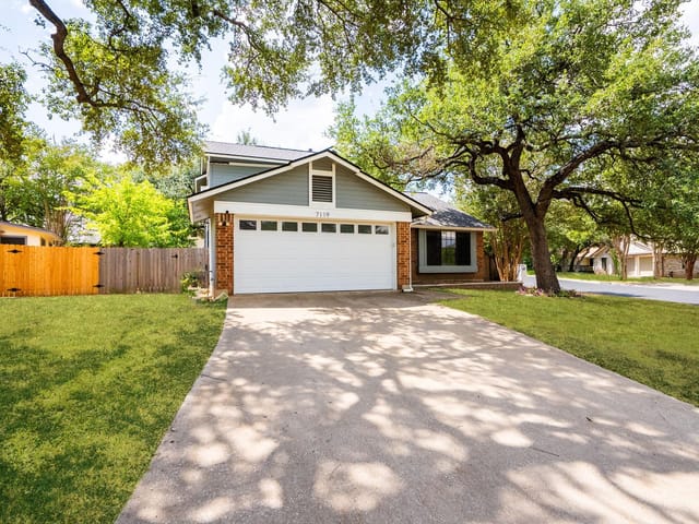 7119 Dallas Dr