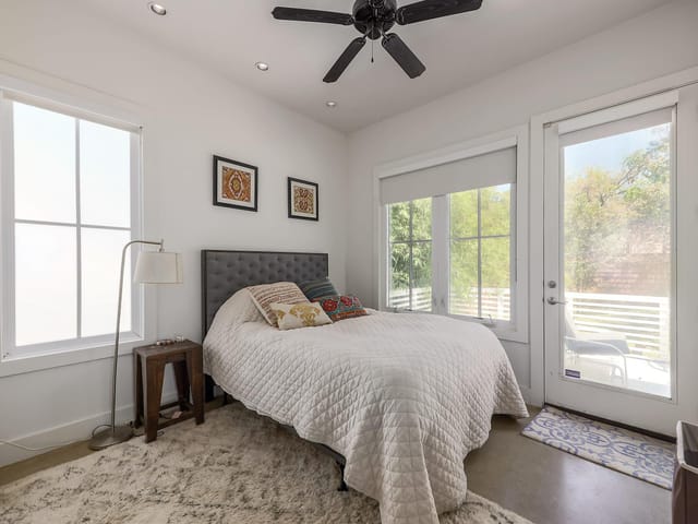 712 Cardinal LN Unit #B