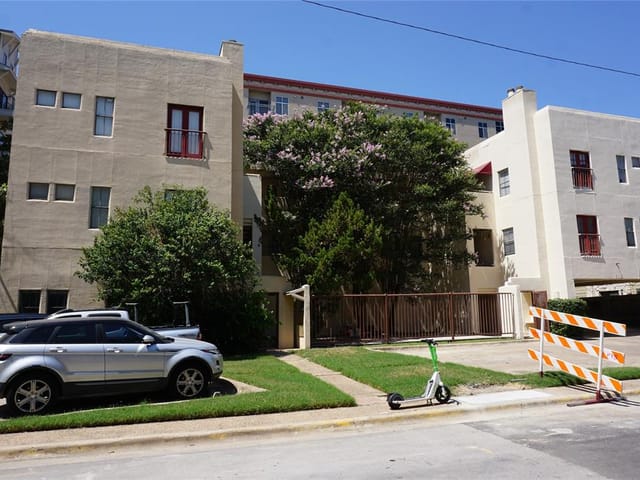 712 Graham Pl Unit #305