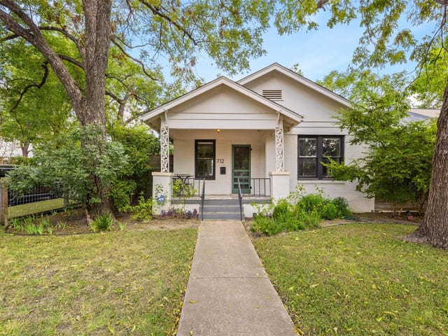 712 Harris Ave Unit #1