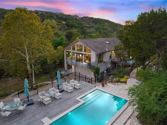 712 Laurel Valley Rd