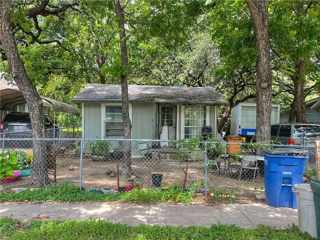 712 Vargas Rd