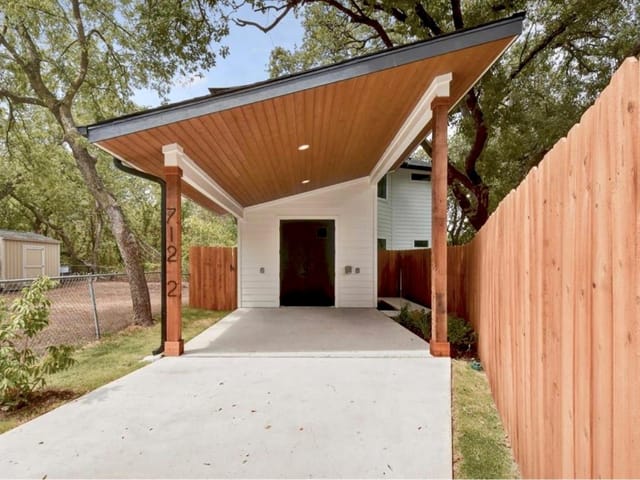 712 Vargas Rd Unit #2