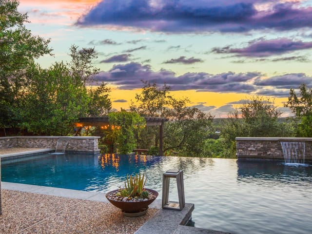 7120 Covered Bridge Dr