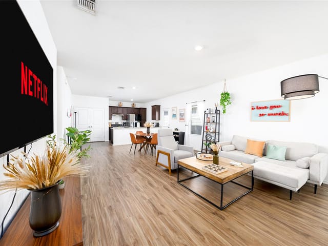 7120 Tonka Ln