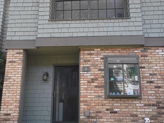 7122 Wood Hollow DR Unit #18