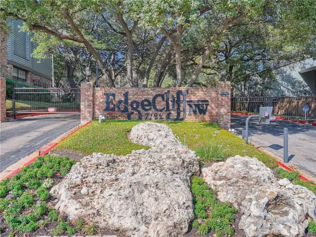 7122 Wood Hollow Dr Unit #57