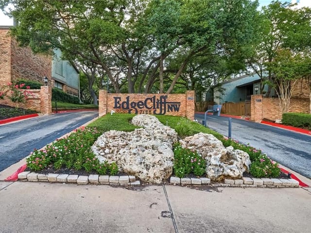 7122 Wood Hollow Dr Unit #60