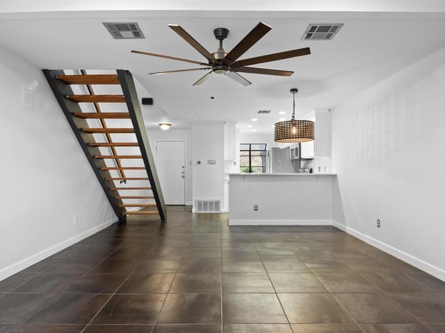 7122 Wood Hollow DR Unit #82