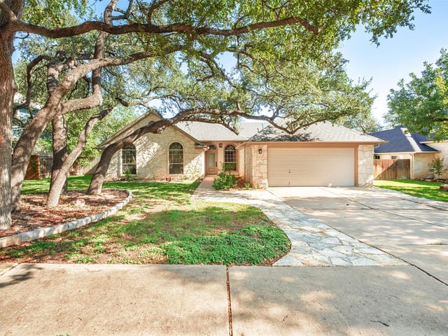 713 Dogwood TRL