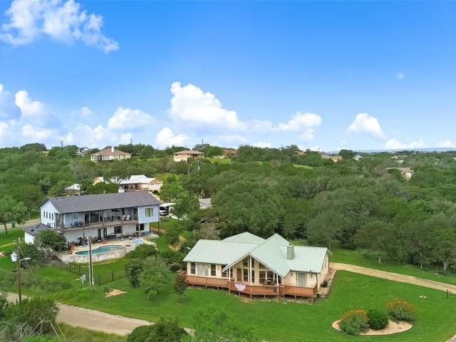 713  Lagoon Loop