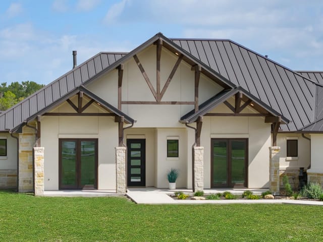 713 San Gabriel Ranch RD
