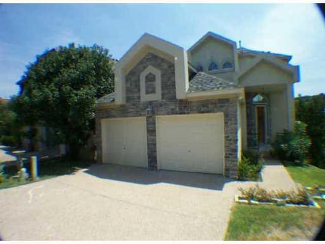 7136 Las Ventanas Dr