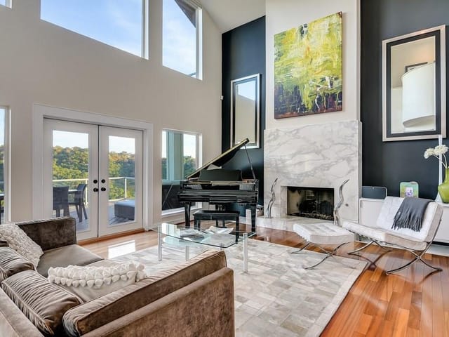 7142 LAS VENTANAS Dr