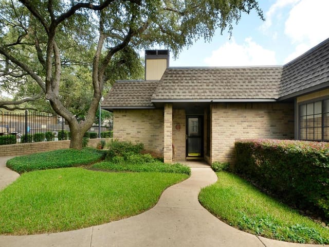 7146 Chimney Cors Unit #C