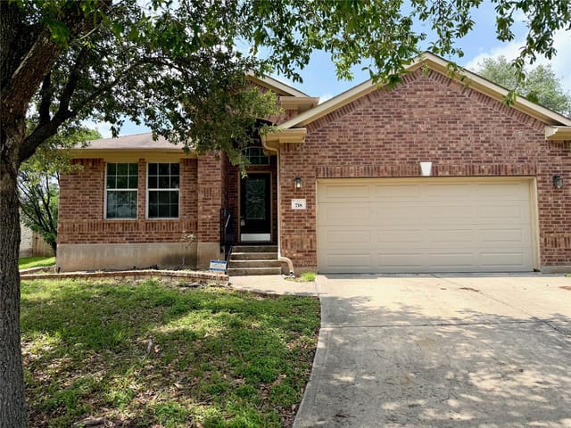 718 Ann Taylor DR