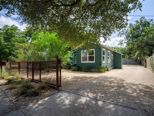 719 Springdale RD