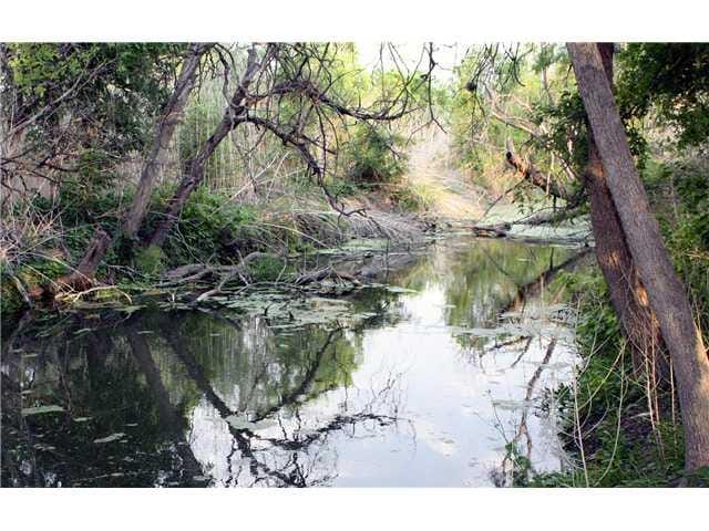 720 Creekside TRL