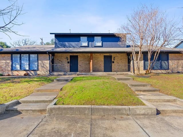 7200 Creekside DR Unit #A, B, C, & D