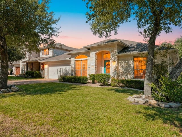 7200 Moon Rock RD