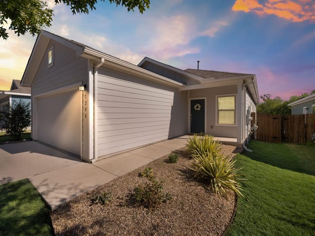 7200 Tonka Ln