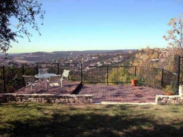 7202 WEST RIM Dr