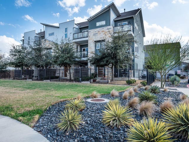7204 Bassett Ct