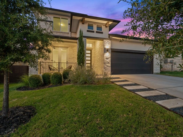 7205 Poulain Dr