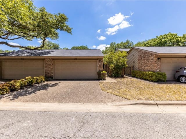 7205 Waldon Dr Unit #P-215