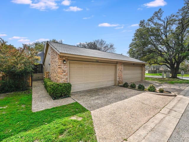 7205 Waldon Dr Unit #P-216
