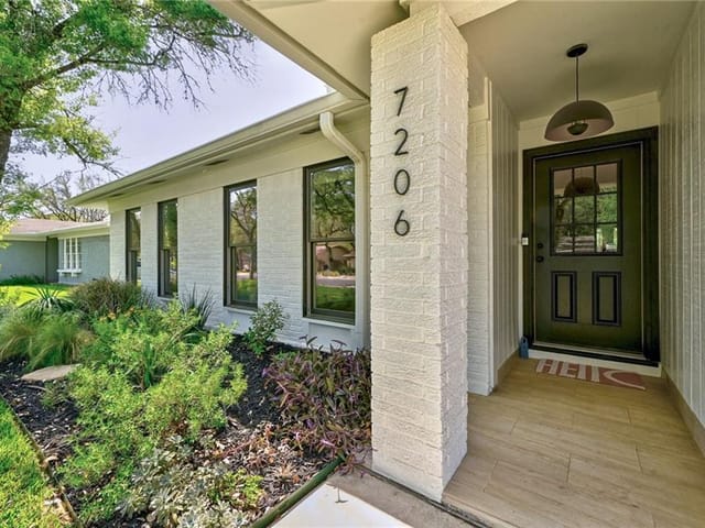 7206 Southwind Dr