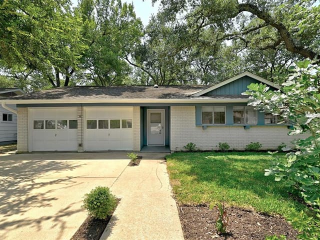 7207 Southwind Dr