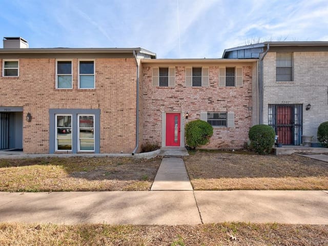 7209 Creekside Dr Unit #22