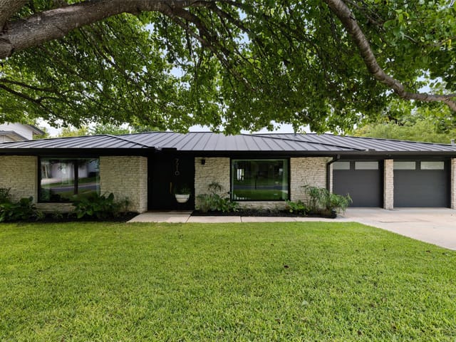 7210 Geneva Dr