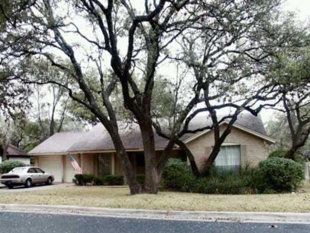 7212 LAMPLIGHT Ln