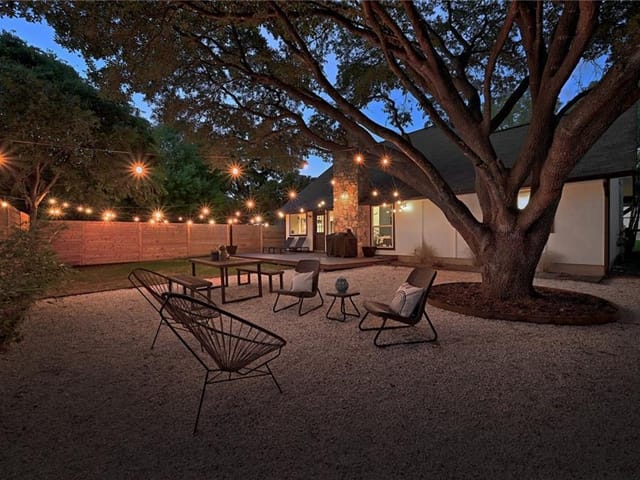 7212 Teaberry Dr