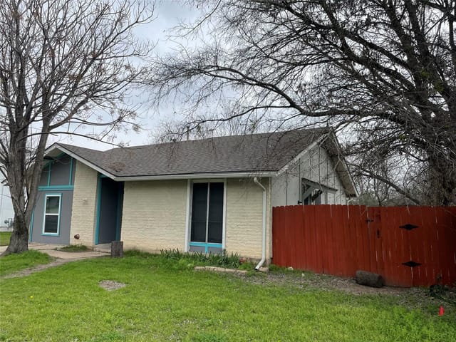 7219 Ellington Cir