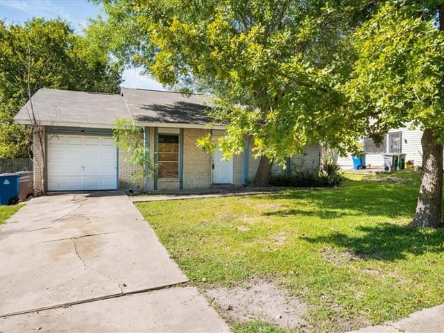 7234 Ellington Cir
