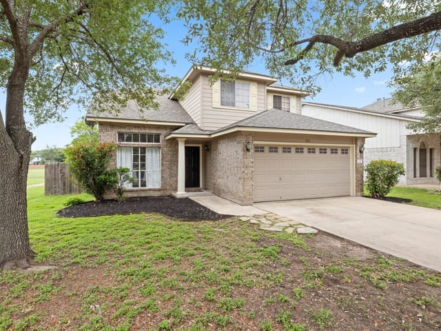725 Leann Ln