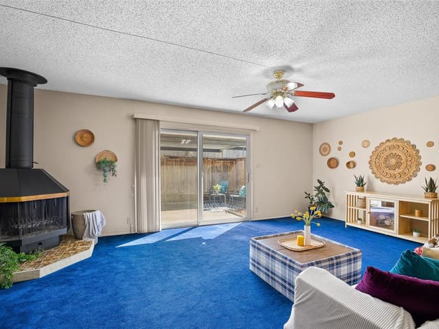 7259 CREEKSIDE Dr