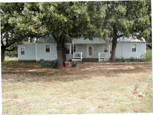729 Knobbs RD