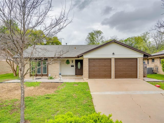 7304 Brookhollow Dr