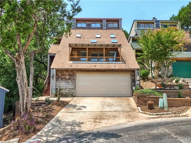 7304 Cave Holw