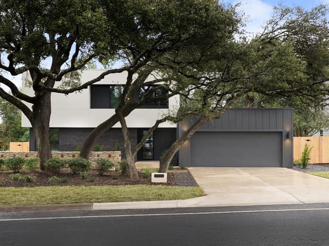 7305 Chimney Cors