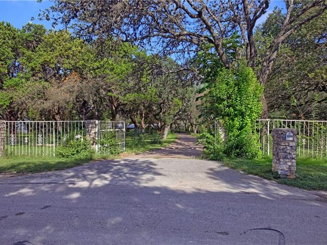 7306 Albert Rd