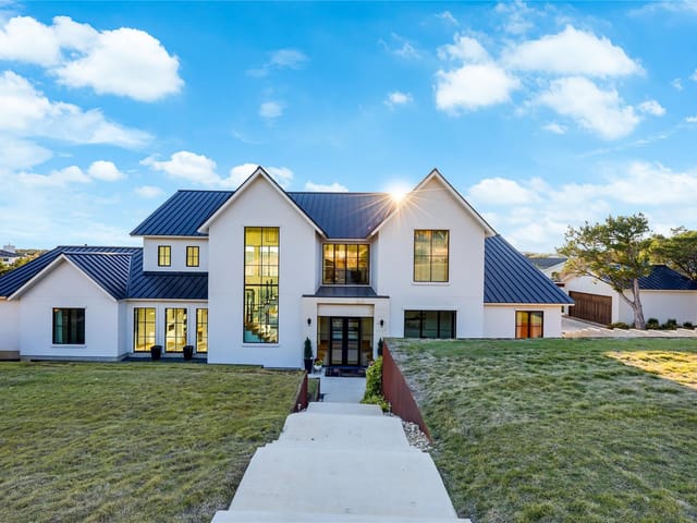 7308  Getaway Dr